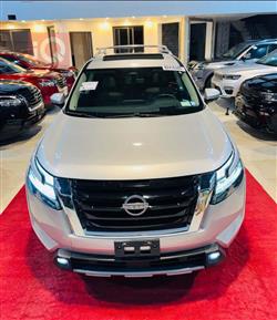 نیسان پاسفایندەر